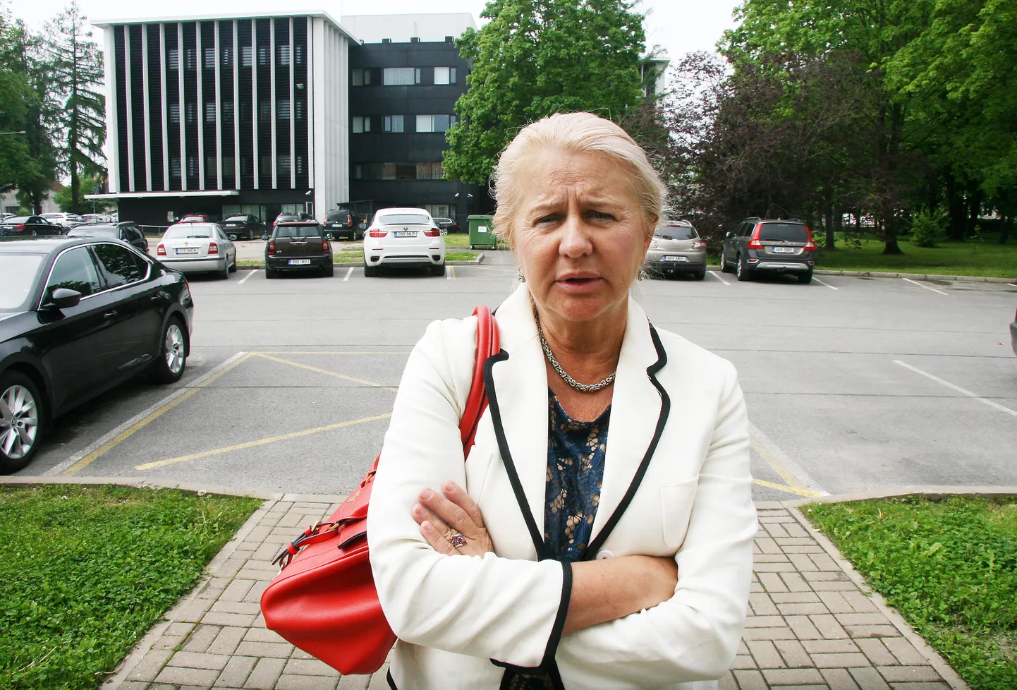 Niina Neglason mõisteti kahes kohtuastmes täielikult õigeks, kuid Tartu ringkonnakohus leidis asja teist korda arutades, et Neglason rikkus toimingupiirangut.