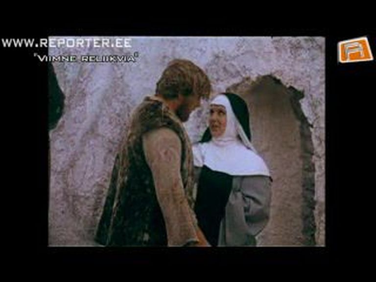 Noored armunud filmist "Viimne reliikvia" : Siim (Uldis Vazdiks) ja nunn Urusla (Eve Kivi) 