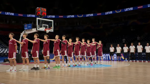 Slovenska kadetska košarkarska reprezentanca U18 s porazom proti Španiji začela evropsko prvenstvo