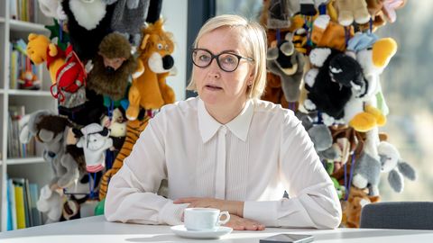 Haridusminister pidas gümnaasiumi lõpuaktusel osaliselt venekeelse kõne. Kallas: kõne oli eestikeelne
