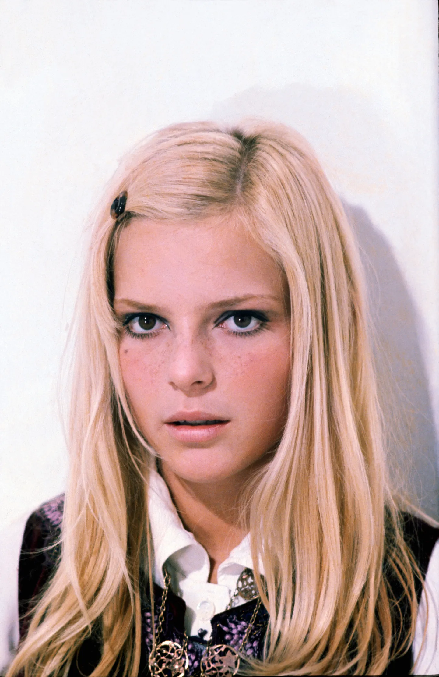 Noor ja sulnis poptäht France Gall aastal 1968