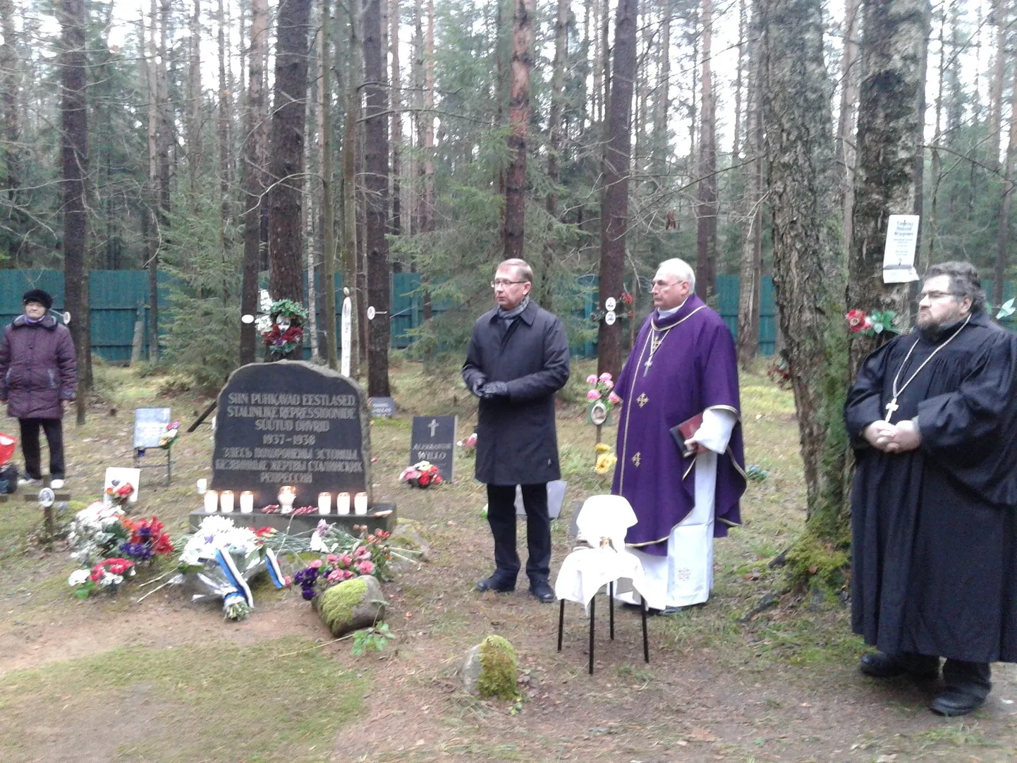 Mälestuskoosviibimine täna Levašovo memoriaalkalmistul.