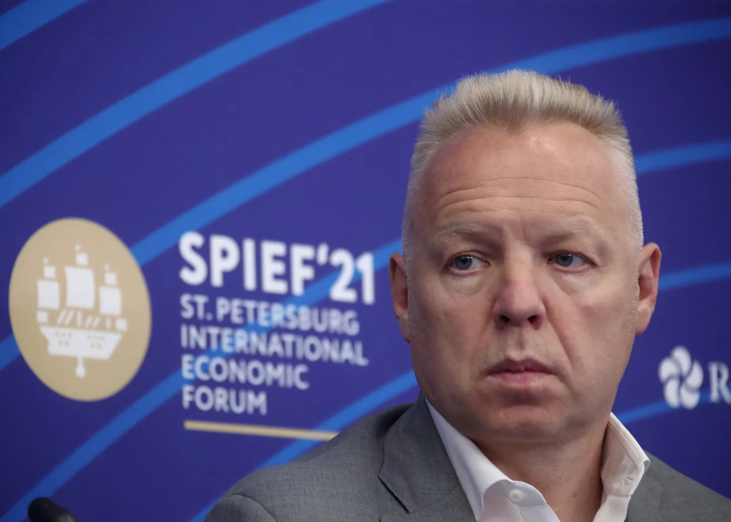 Dmitri Mazepin täna Peterburi majandusfoorumil.