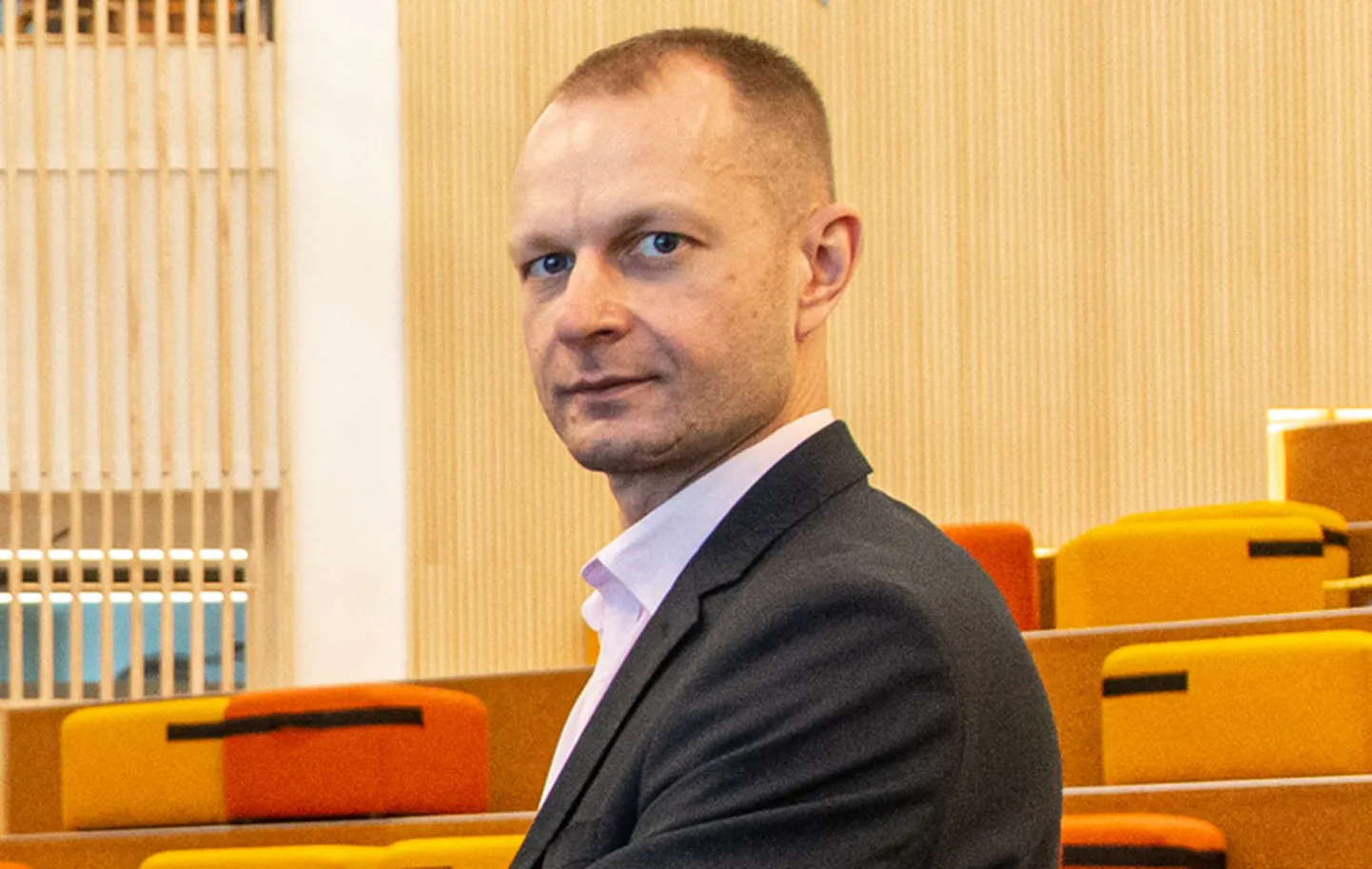 Владимир Высоцкий, председатель комиссии по культуре и образованию Силламяэского горсобрания, Центристская партия