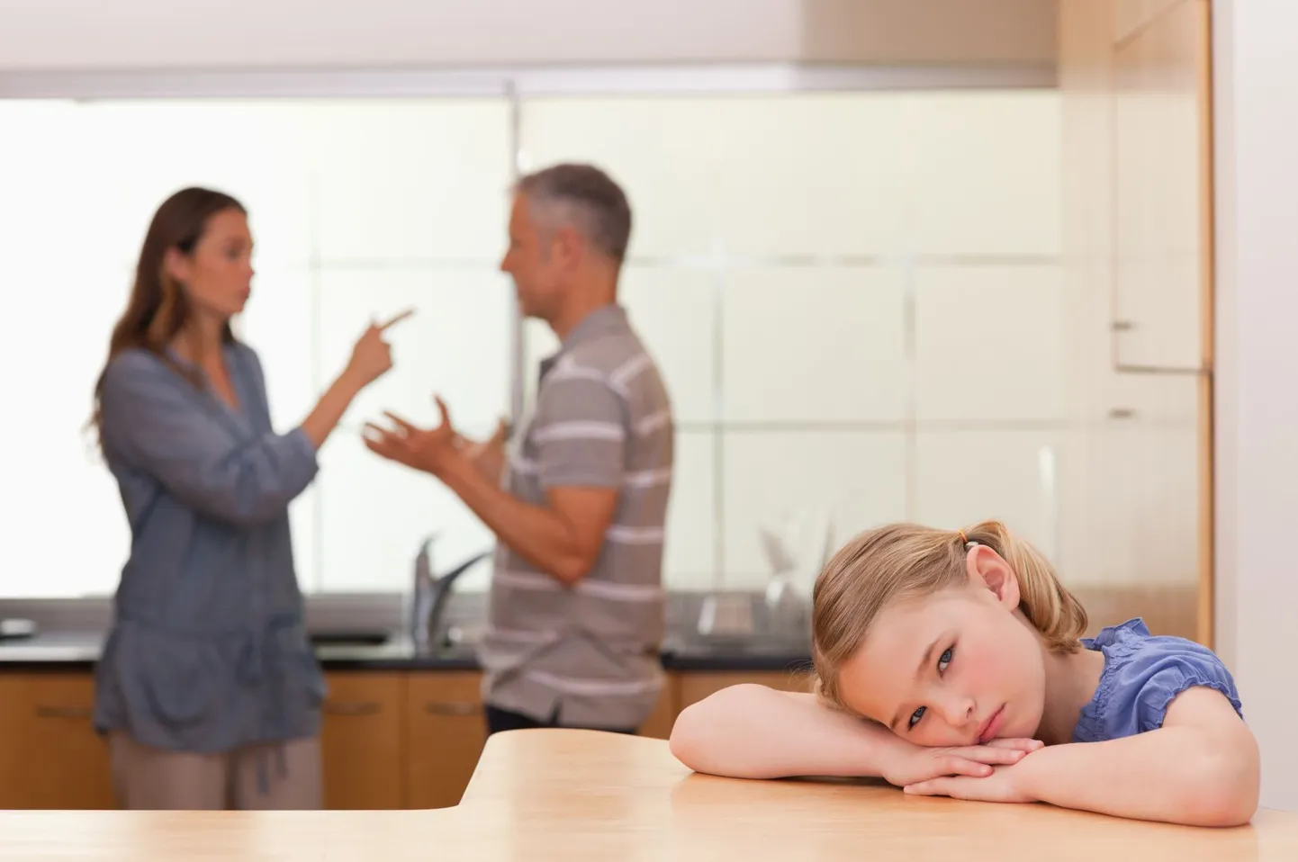 Lahutuse tõttu kannatavad tihti laste ja isa vahelised suhted.