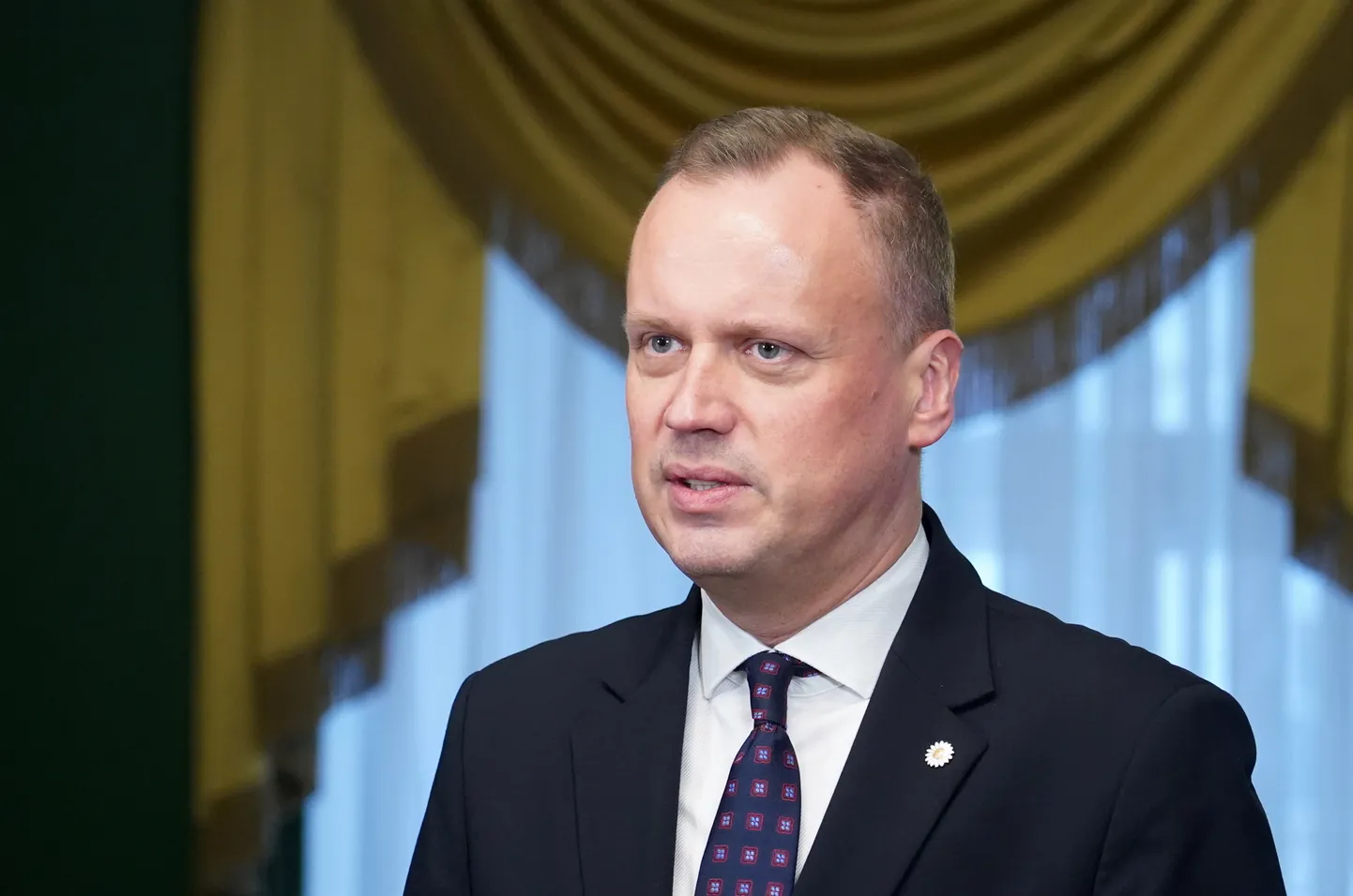 Эдгар Таварс