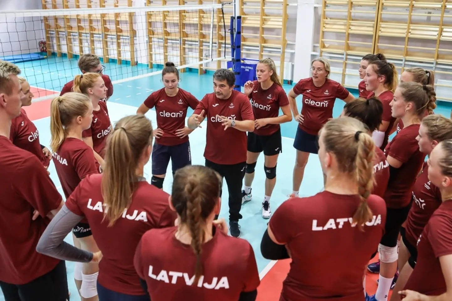 Latvijas dāmu volejbola izlase.