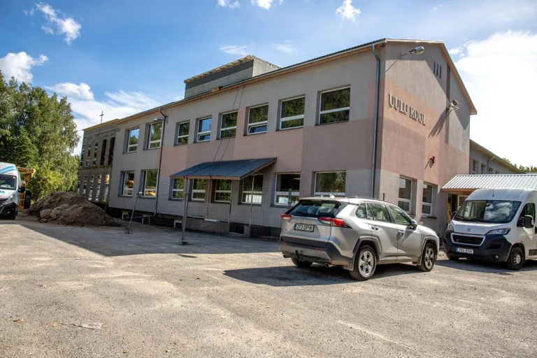 Uulu koolis taastus tänasest tavapärane koolikord.