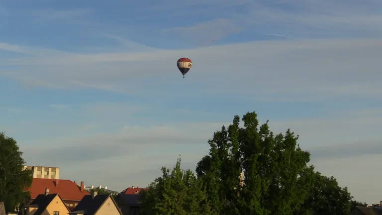 Kuumaõhupall Võru kohal.