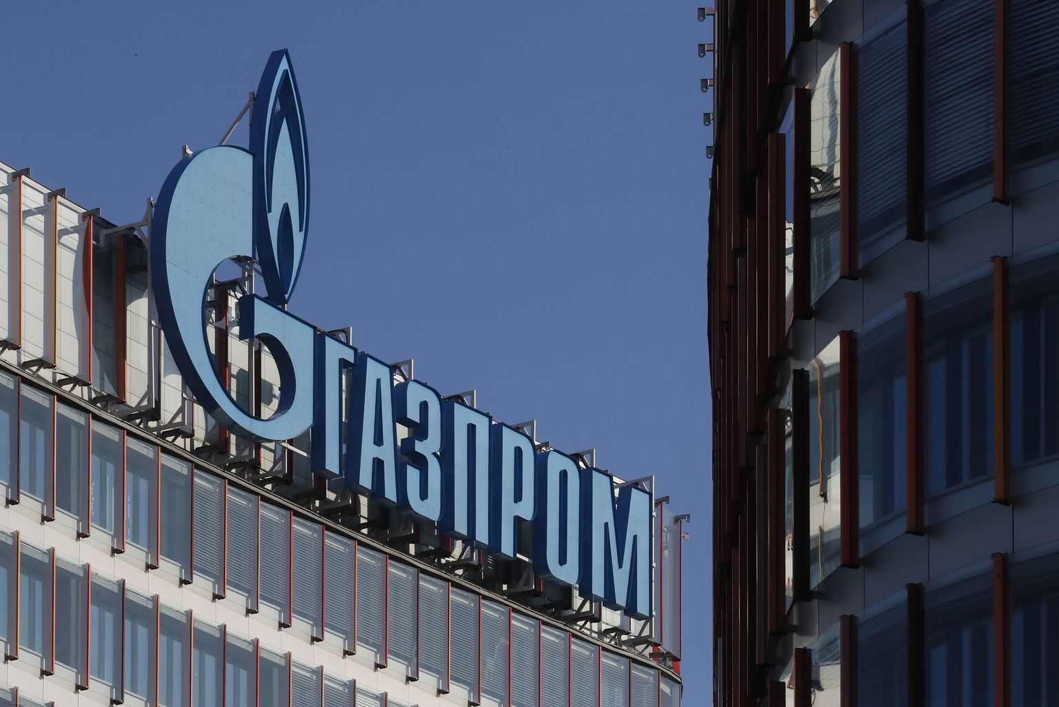 "Газпром"