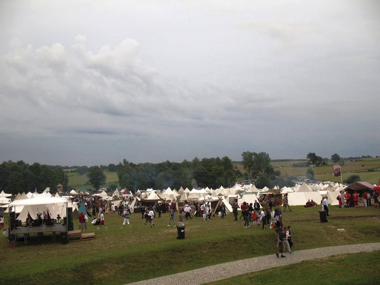 Grünwaldi aastapäeval korraldatakse endises lahingupaigas pompöösseid vaatemänge, mida tuleb uudistama palju väliskülalisi.