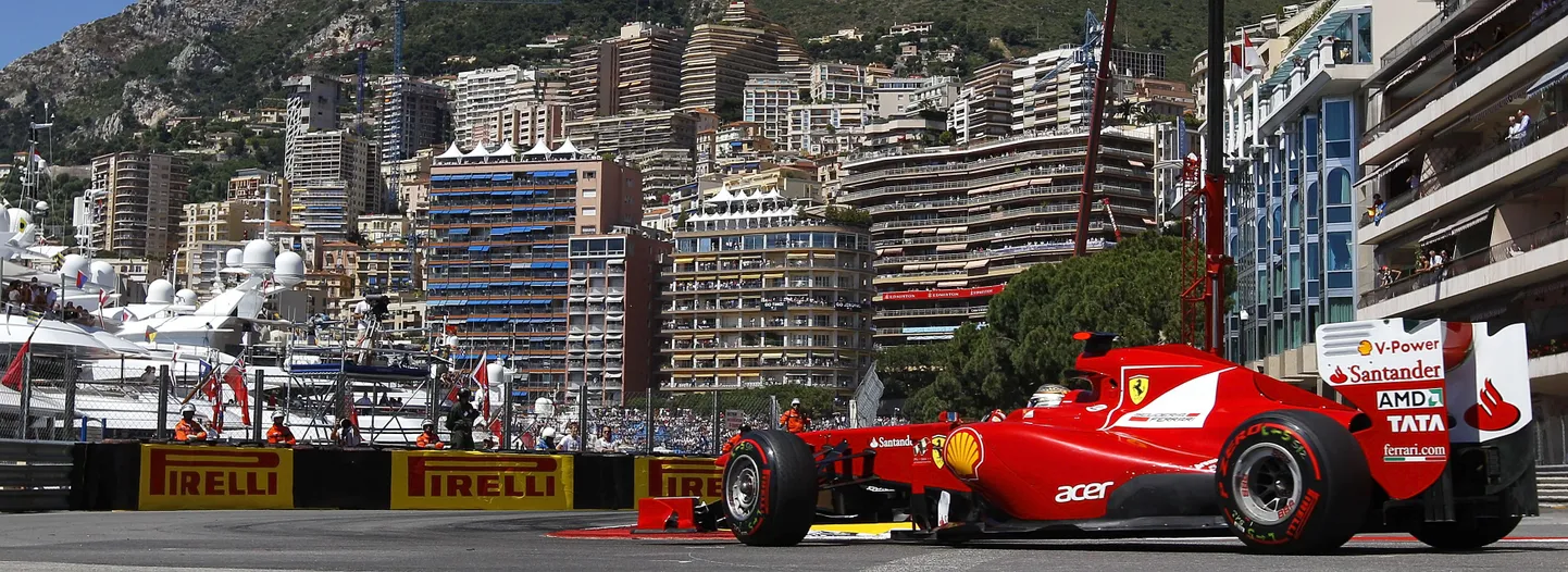 Fernando Alonso Monaco tänavaringrajal.