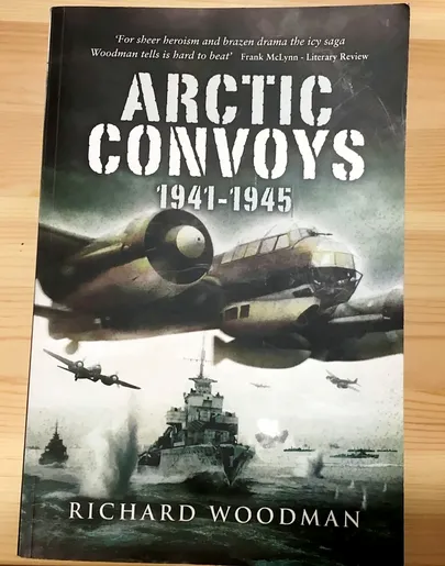 Richard Woodmani teos «Arctic Convoys 1941–1945».
