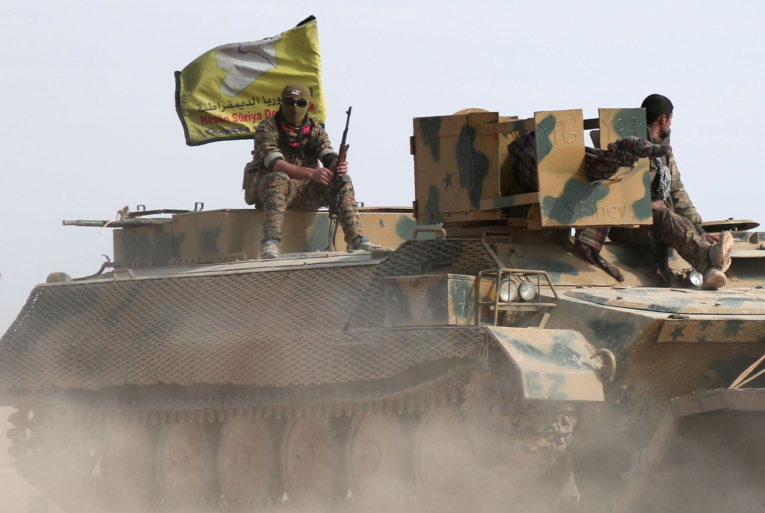 USA toetatavad kurdi ja araabia väed Raqqa lähistel.