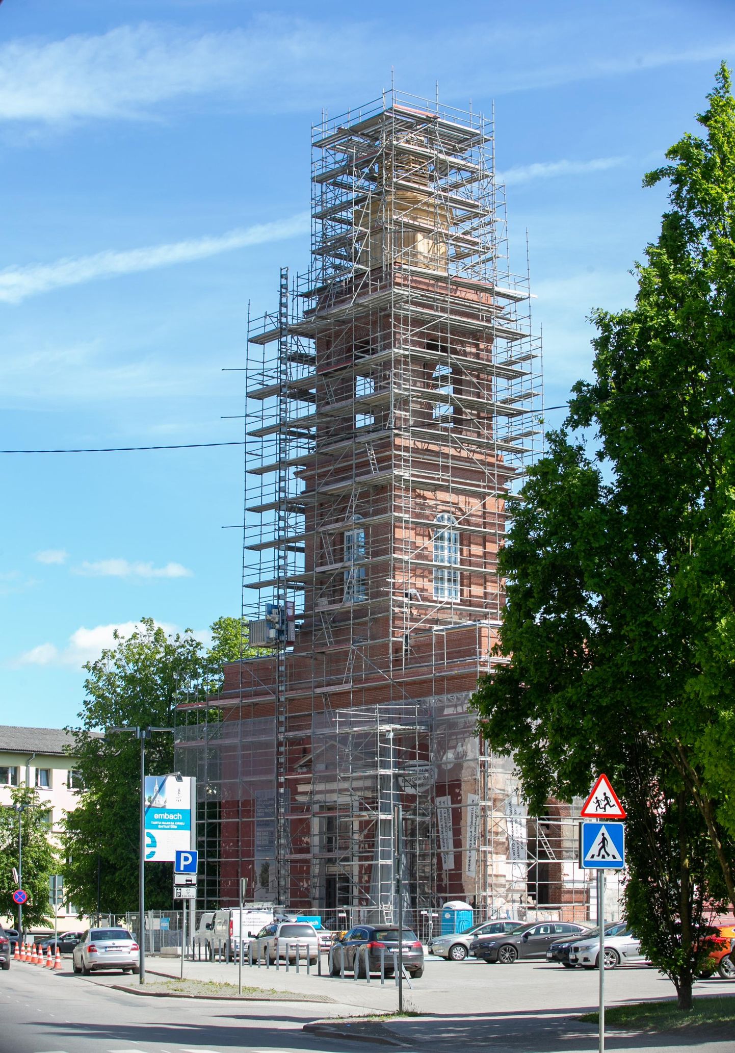 Kui kõik läheb plaani järgi, saab täna paika Maarja kiriku tornikiiver, mille otsas 55 meetri kõrgusel seisab kullatud kukk.