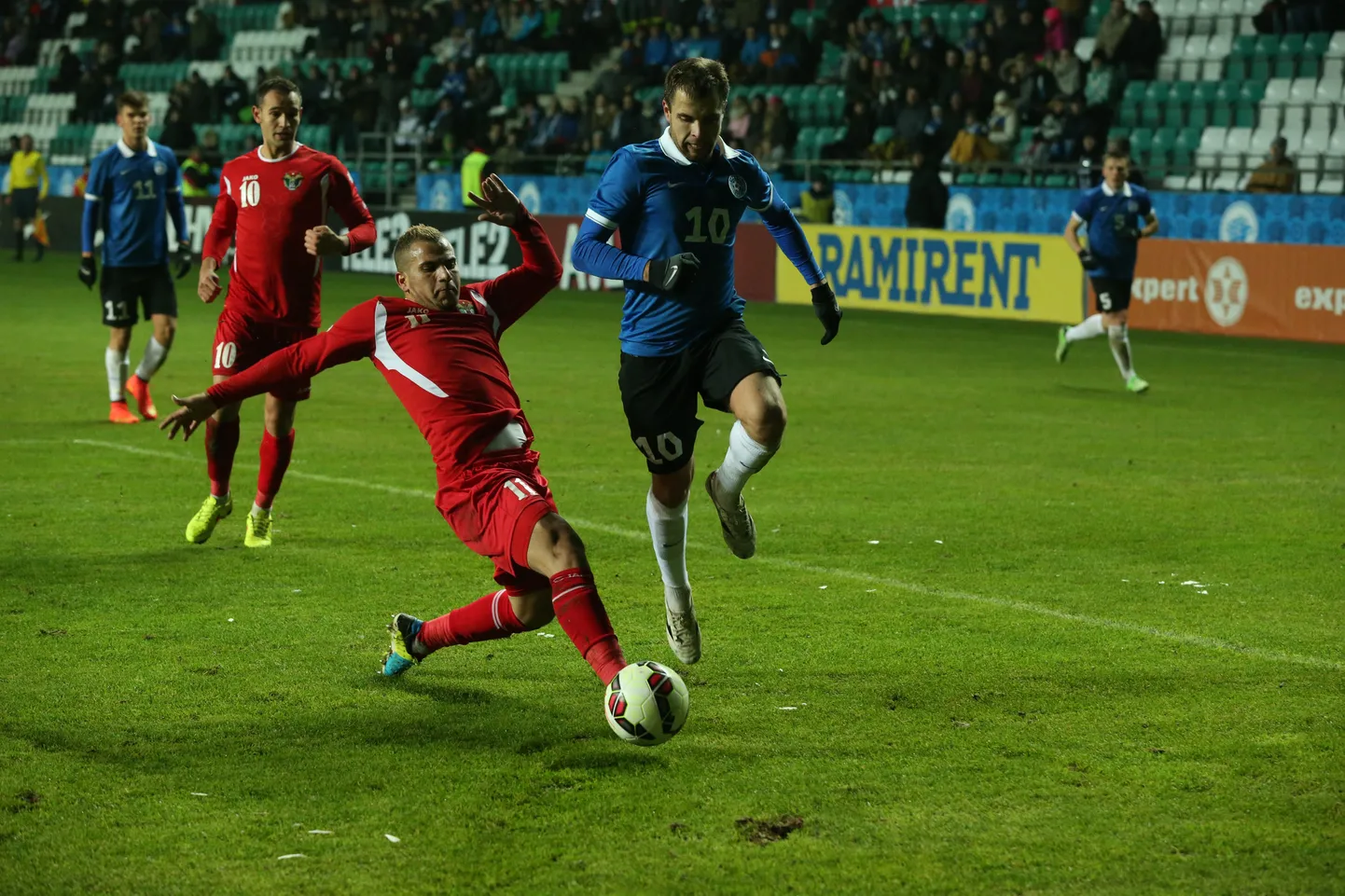 Sergei Mošnikov (nr. 10).