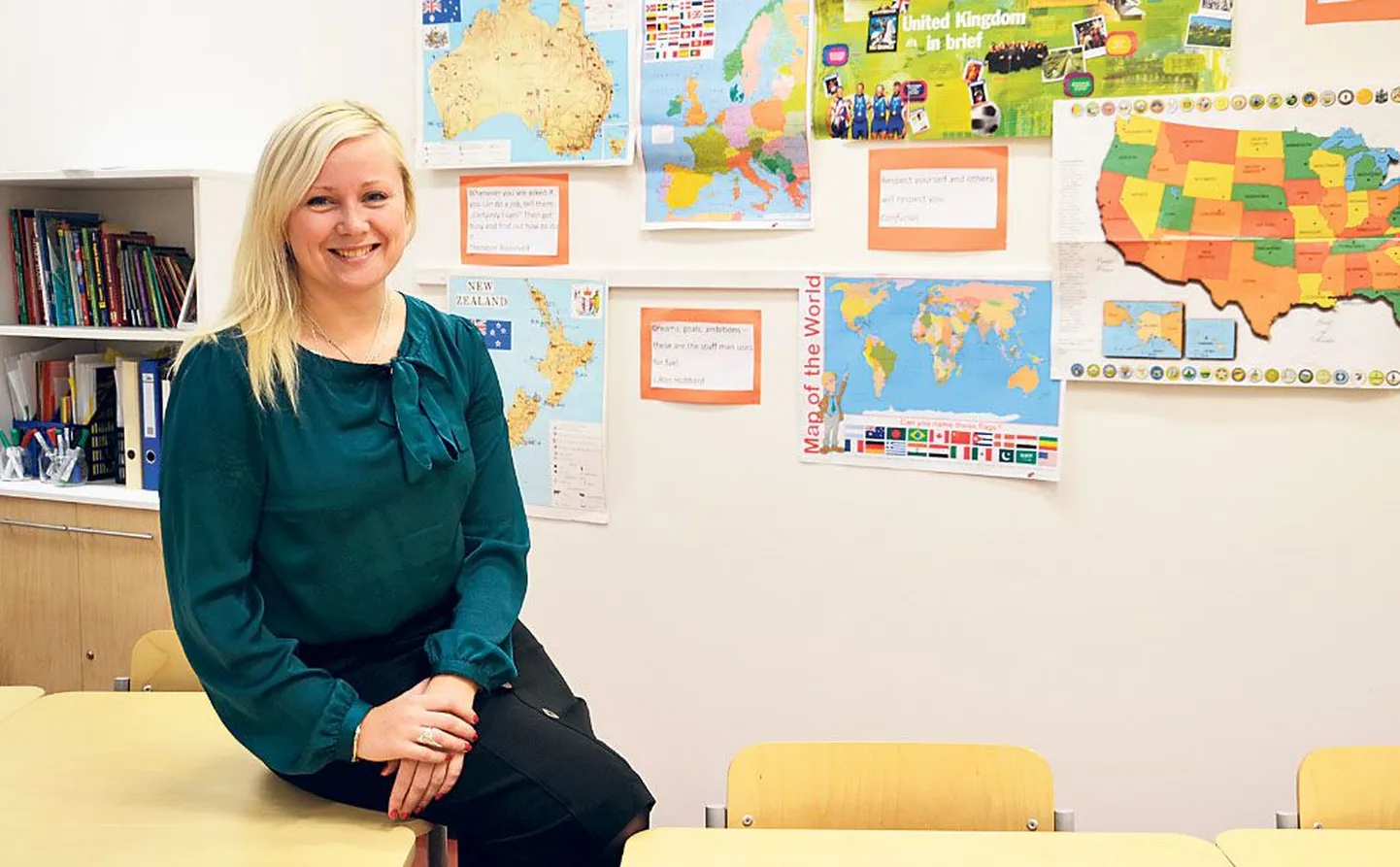 Enne inglise keele õpetajaks minemist läbis Kadi Lepik Viimsi suvekoolis ettevalmistuskoolituse. Huvi inglise keele vastu tärkas temas Pärnu ühisgümnaasiumi päevil. “Inspireerijaks oli mu tolleaegne inglise keele õpetaja Kaie Merila, kelle tundidest meelde jäänud võtteid kasutan nüüd oma tundideski,” ütleb Lepik.