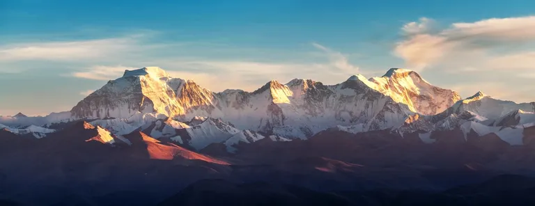 Makalu ja Kanchenjunga tipud Himaalaja mägedes Shigatse linnas Tiibeti autonoomses piirkonnas Hiinas.