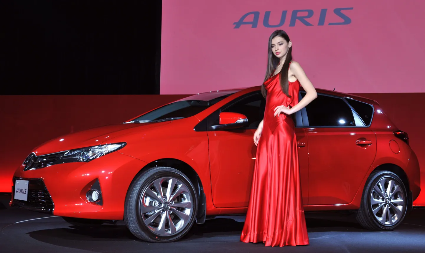 Новая Toyota Auris