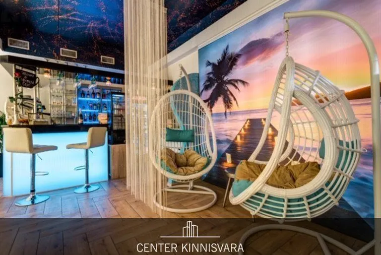 Mermaid Cafe.