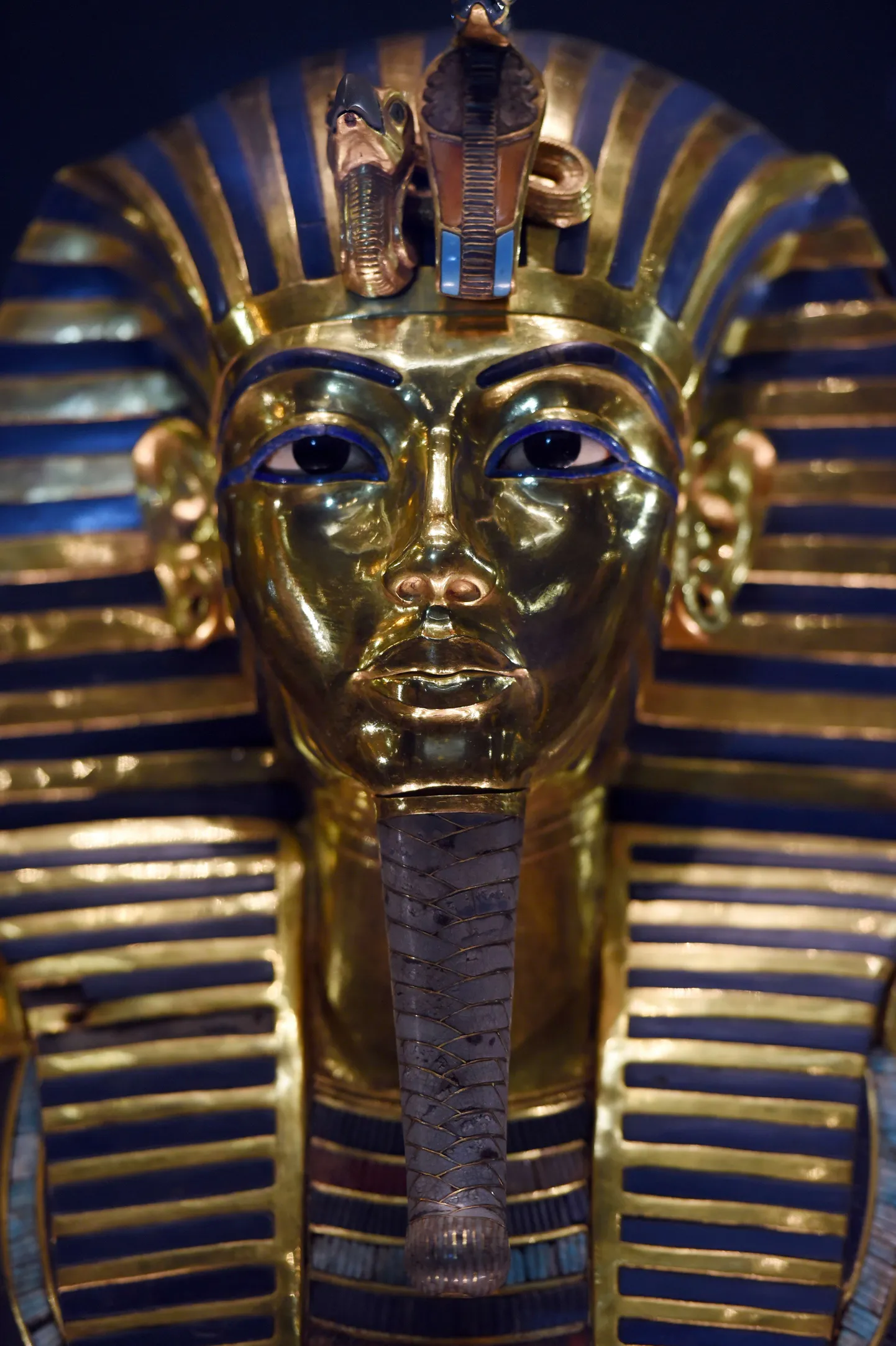 Sakslastel kulus Tutanhamoni maskilt liimi eemaldamiseks üle kahe kuu.