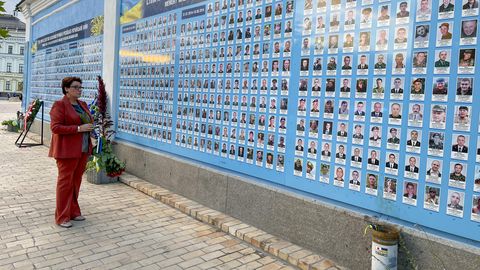 Первая леди Эстонии посетила Киев: военные преступления России оборвали много молодых жизней