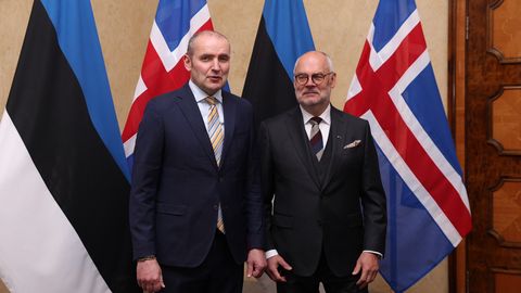 FOTOD ⟩ Eestisse saabus visiidile Islandi president