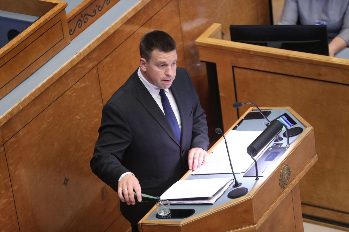 Riigikogu arutab peaminister Jüri Ratase umbusaldamist.