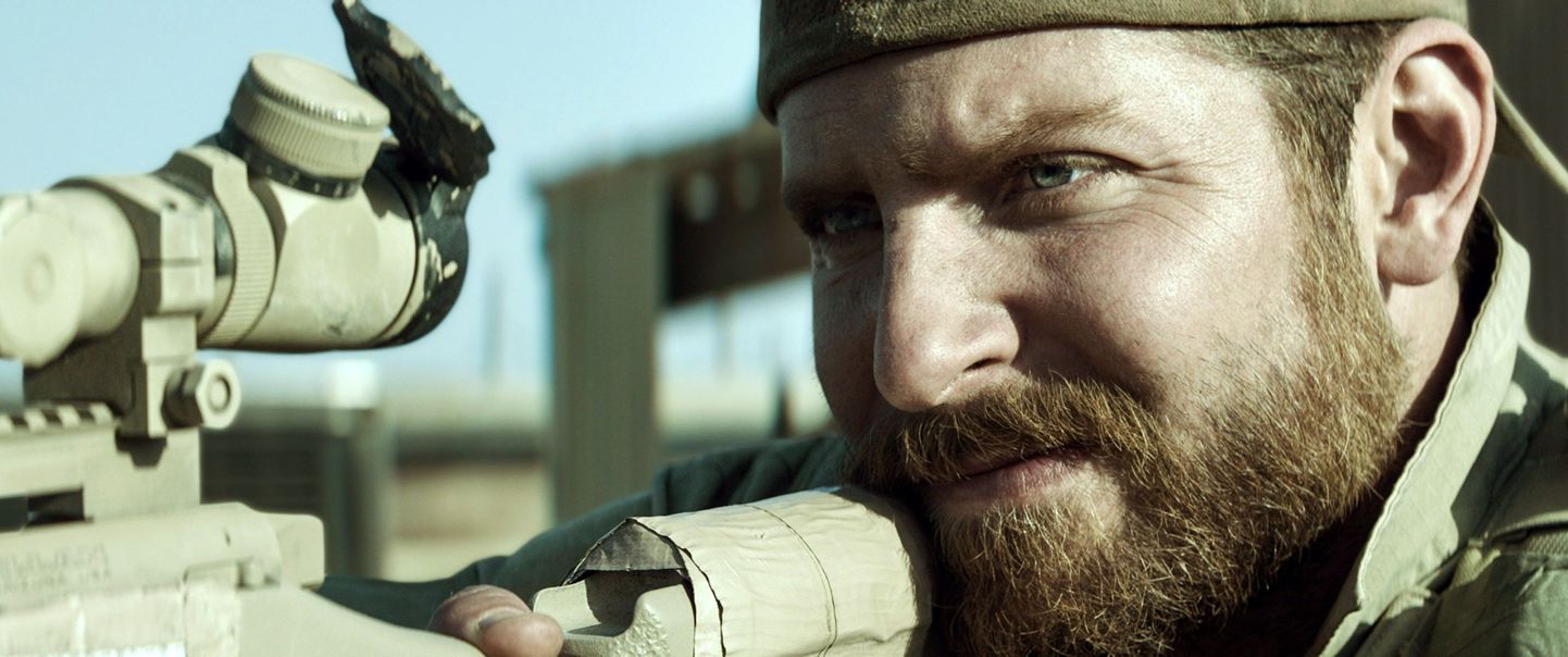 Bradley Cooper filmis «American Sniper»