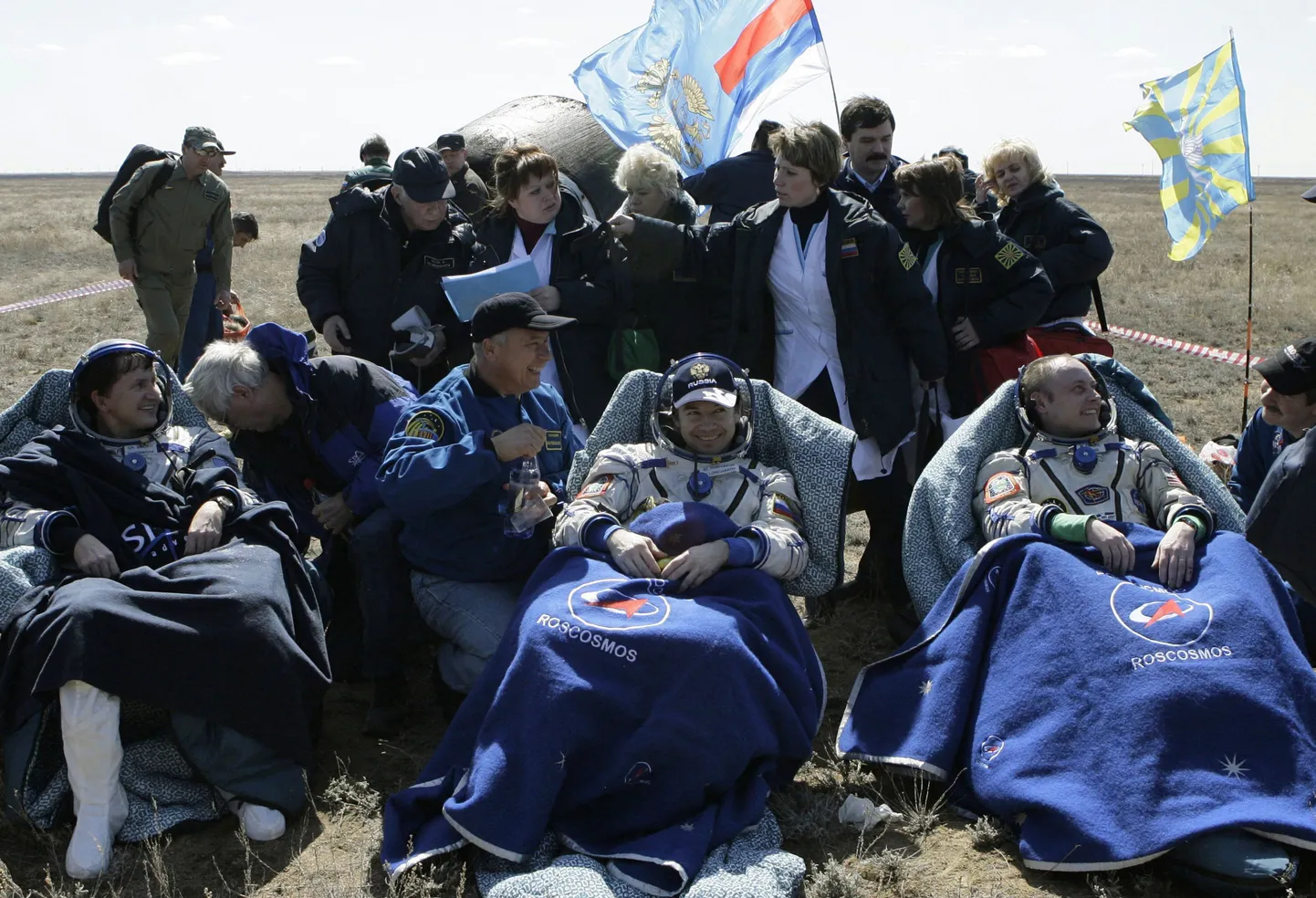 По словам вернувшихся космонавтов, в космосе политики нет.