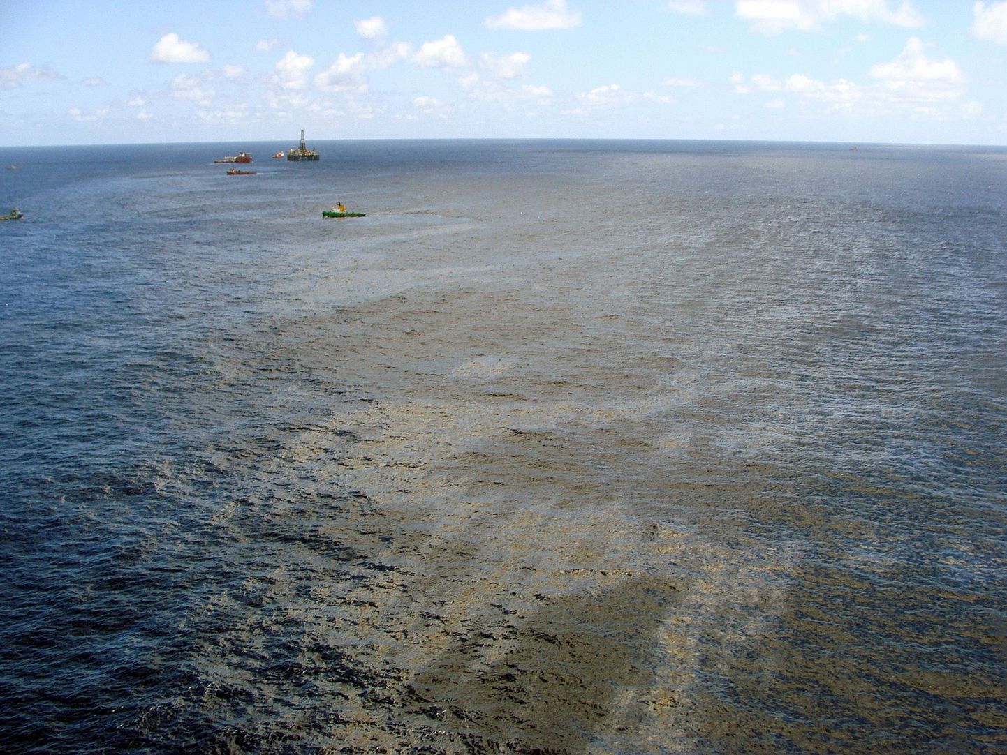 Naftalaik Brasiilia ranniku lähistel