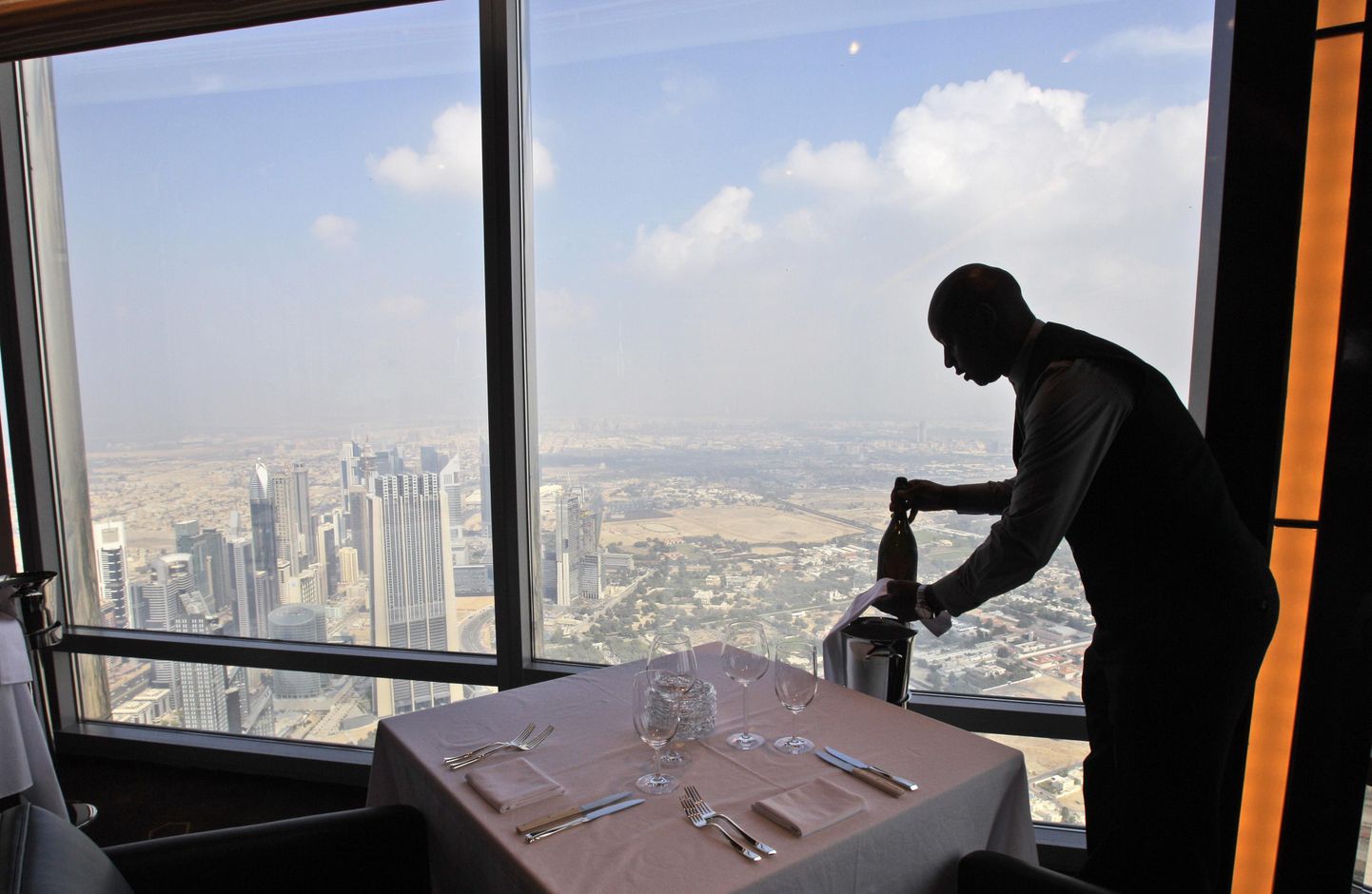 Dubai Burj Khalifa pilvelõhkuja restoran At.Mosphere