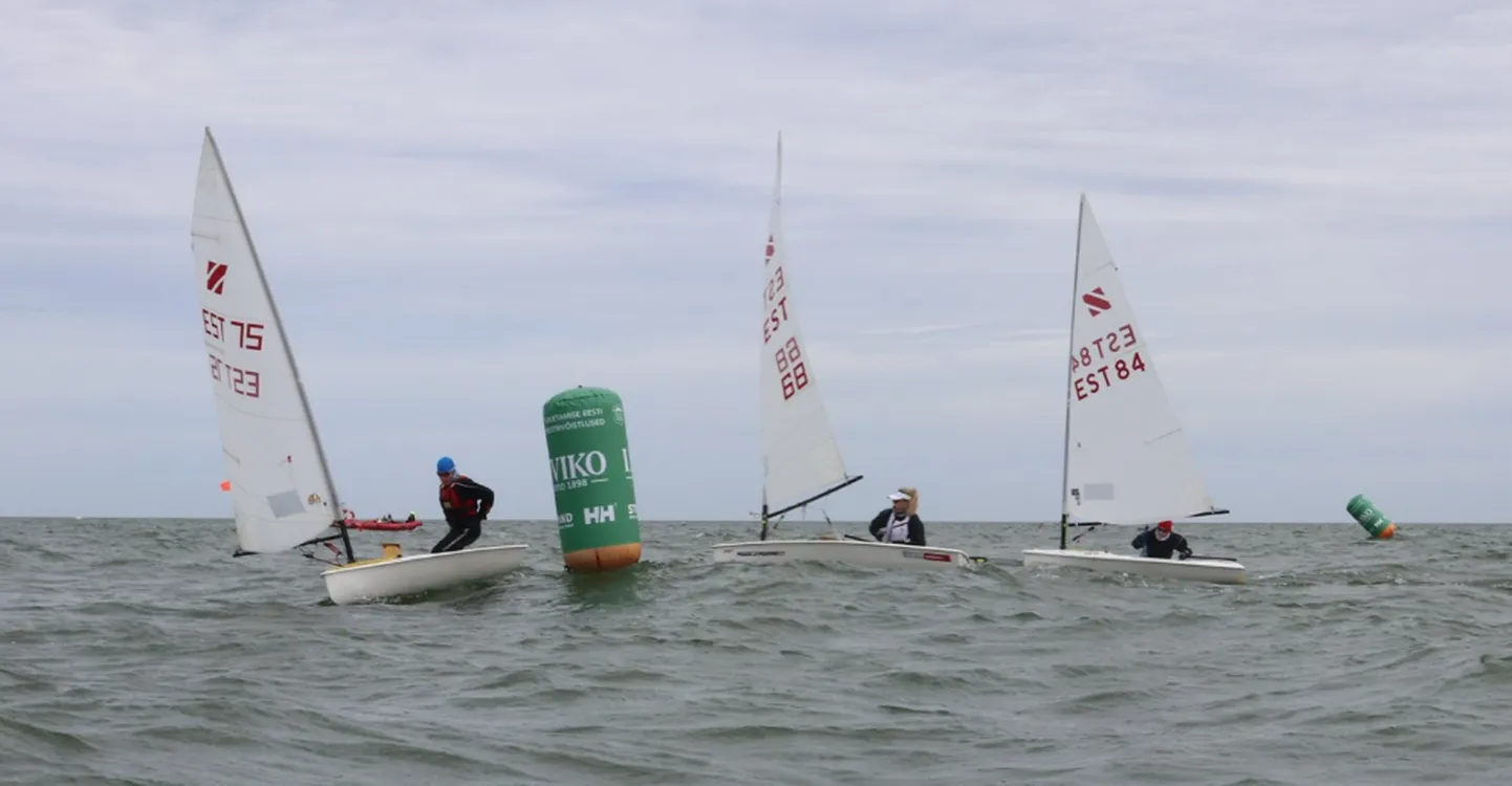 Zoom8 klass võistlemas Saaremaa Merispordi Seltsi regatil