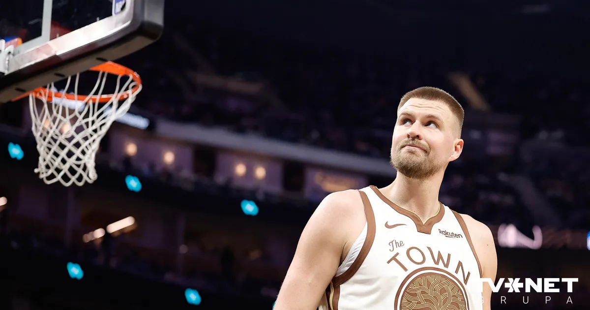 Warriors Clinch Play-In Spot, Defeat Nets as Porzingis Shines | NBA News