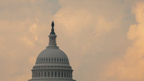 WSJ ⟩ USA-s võib kellakeeramine lõppeda. Esindajatekoda toetab alaliselt suveajale üleminekut