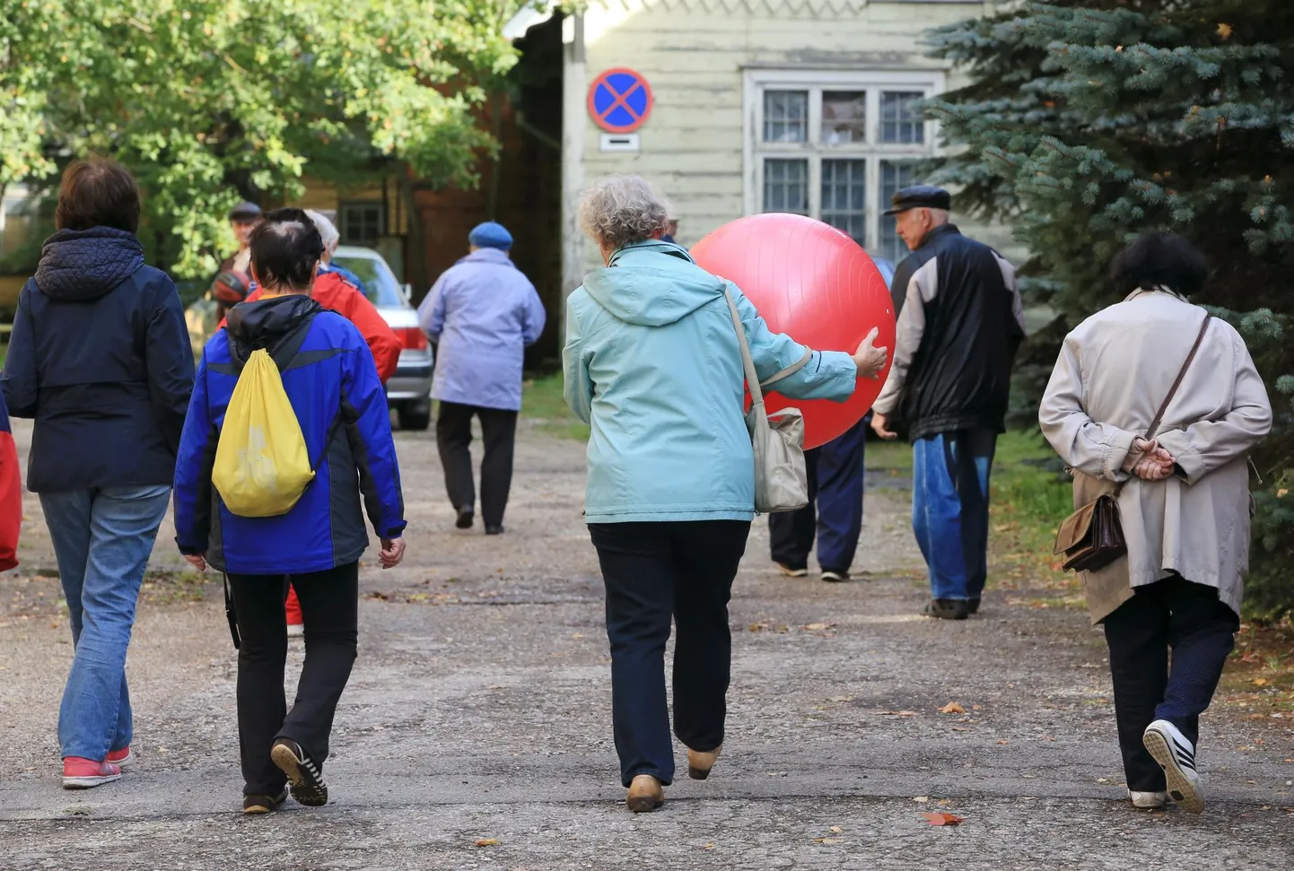 Eakad spordipäeval. Foto on illustratiivne