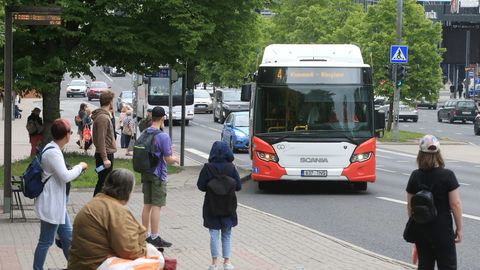 Noored võitlevad Tartus bussipiletite hinnatõusu vastu ja paluvad erandit