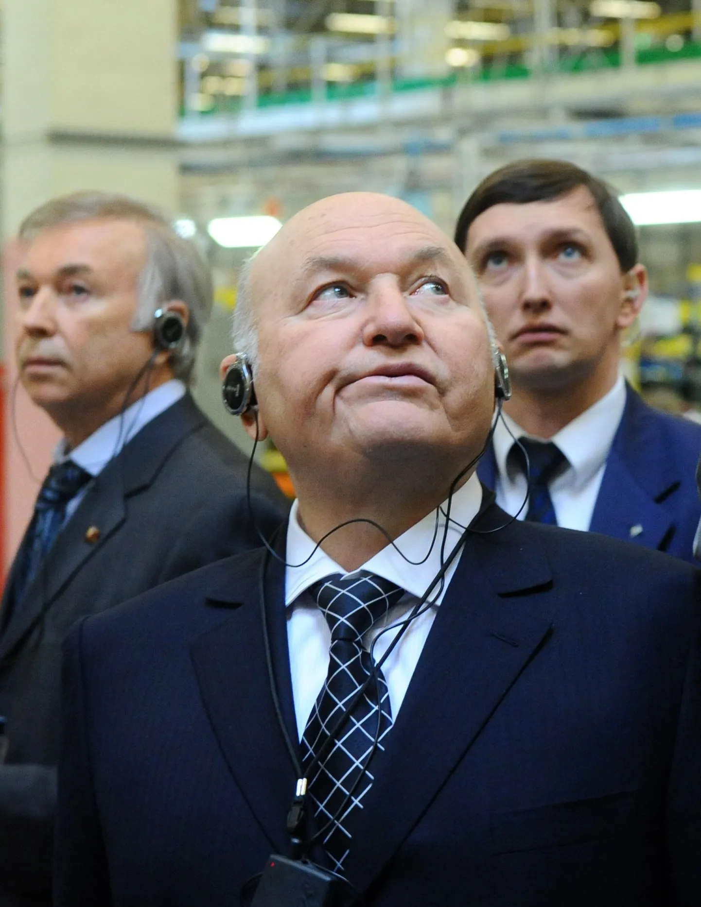 Мэр Москвы Юрий Лужков стал объектом жесткой критики со стороны телеканала НТВ.