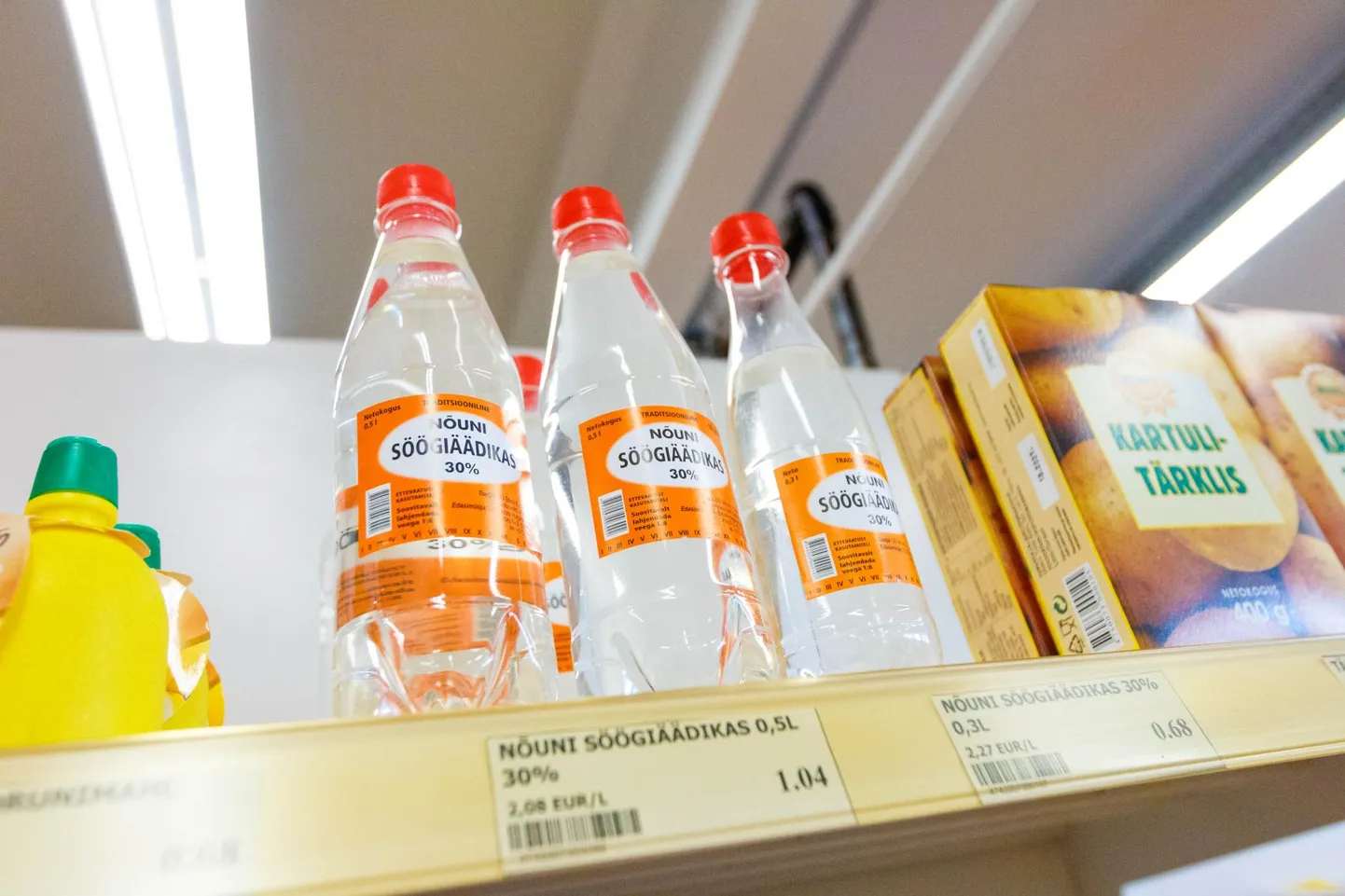 Tõsiseid neelu ja söögitoru söövitusi tekitab 30-protsendine äädikas, mida ekslikult peetakse looduslikuks ja seetõttu ohutuks.