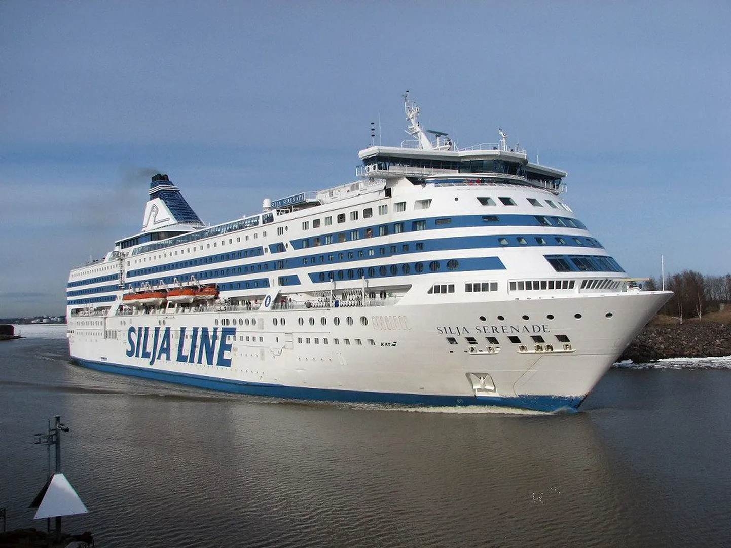 Silja Serenade, mis kurseerib Helsingi ja Stockholmi vahel.