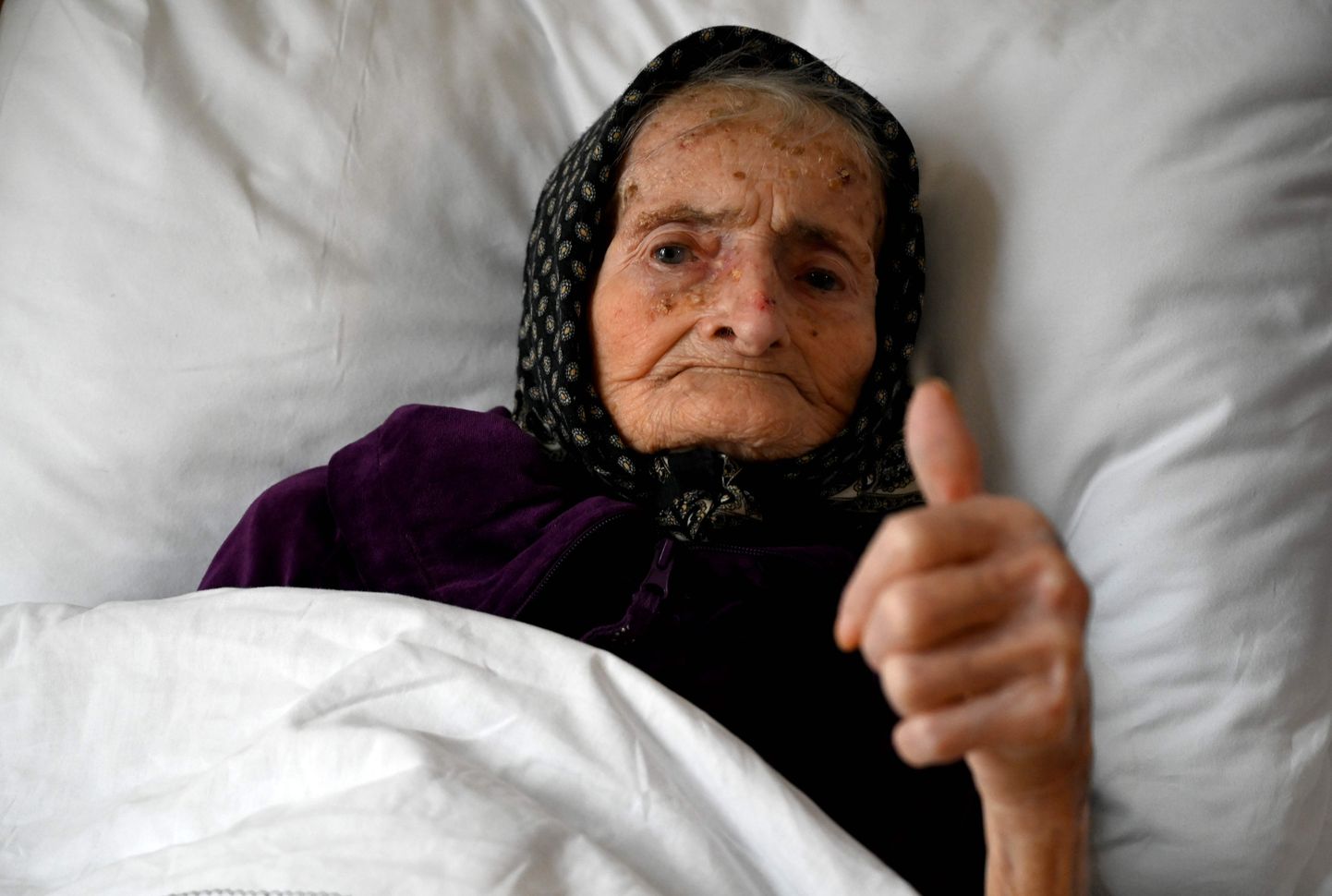 99-aastane vanamemm seljatas vapralt koroonaviiruse