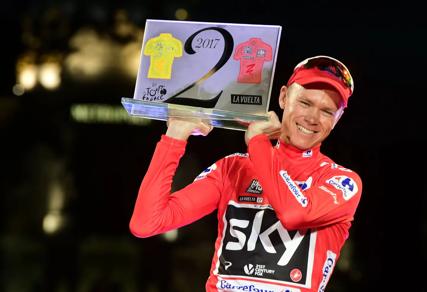 Chris Froome on toonud palju au ja kuulsust enda endisele klubile Team Sky. Nüüd on need saavutused üha enam kahtluse alla langenud, kuna järjest hakkab kooruma fakte, et suurtiimis kasutati ka dopingut.