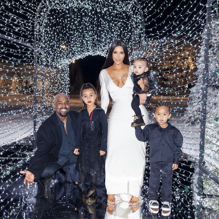 Kanye West ja Kim Kardashian West ning lapsed North, Chicago ja Saint. Jõulupühad 2018. aastal.