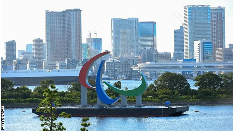 Символ Агитос в Токио.