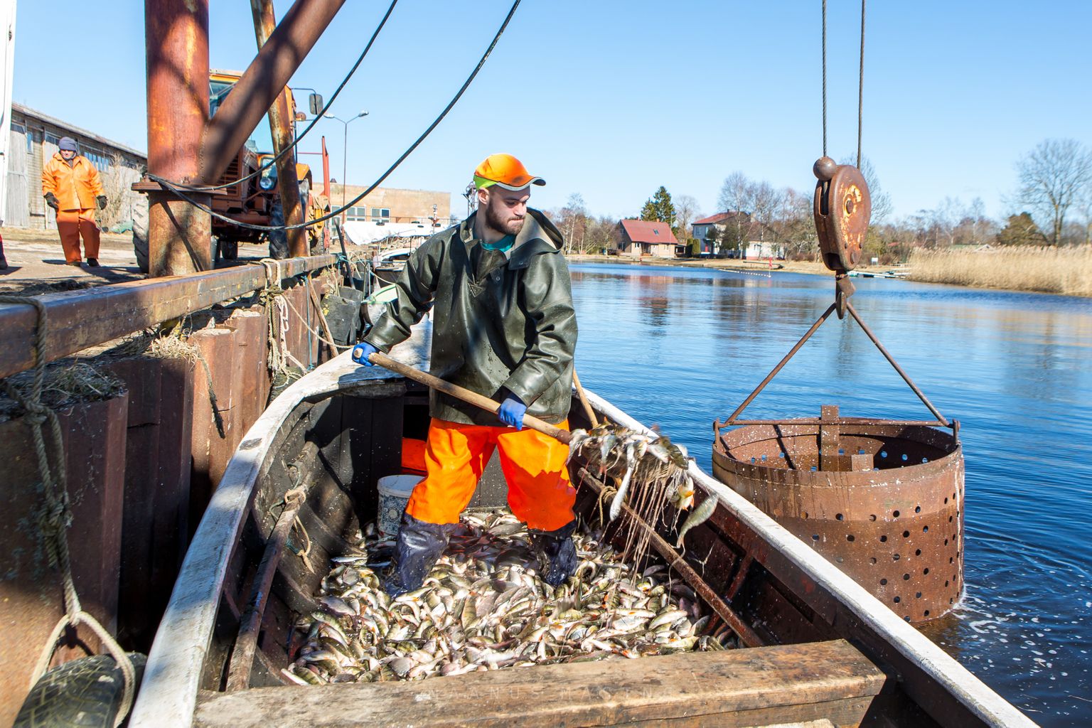 SADAM UUENEB: Kalur Sander Laid saab Nasva sadama uuenedes töötada ohutumates tingimustes.