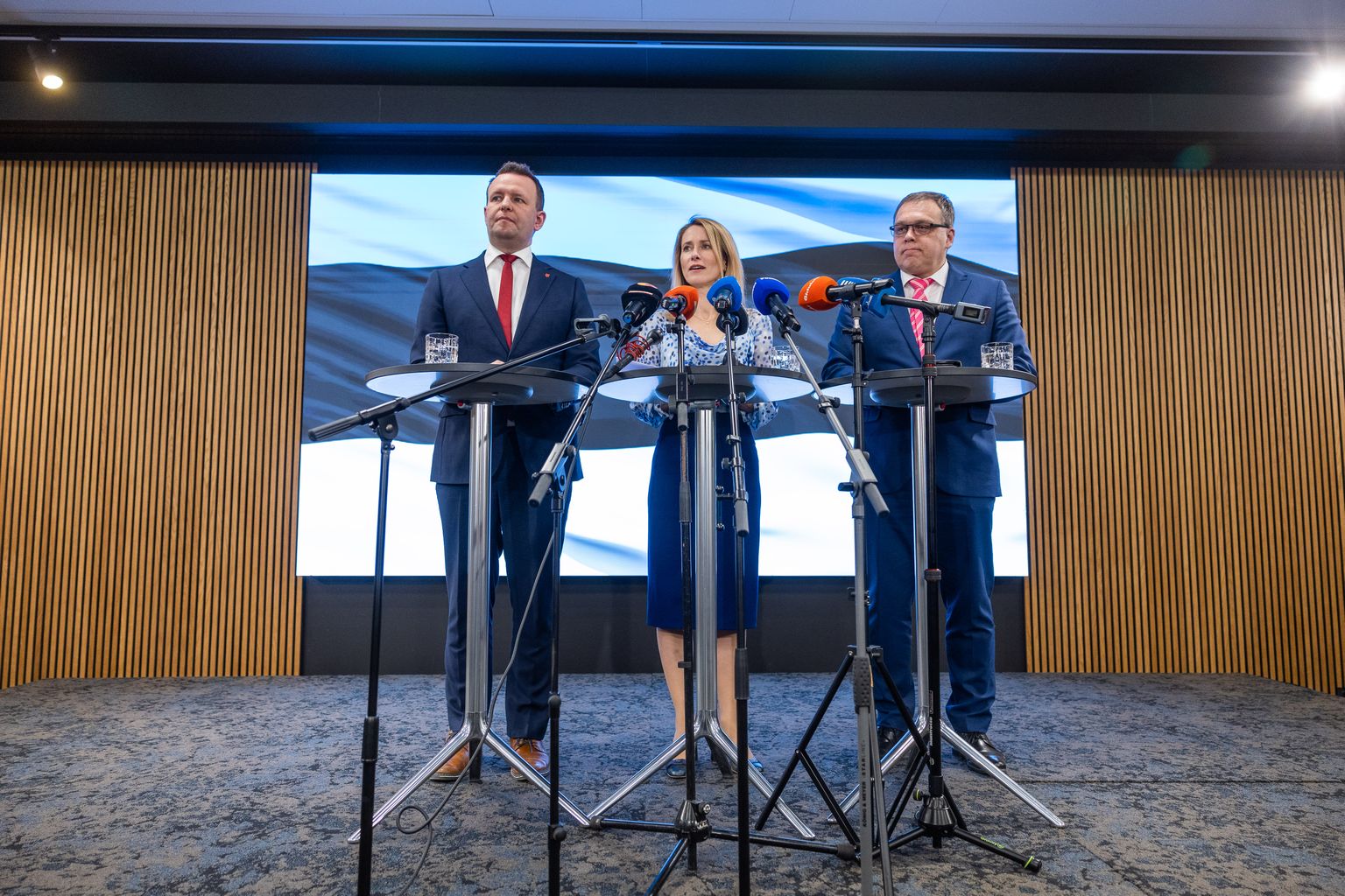 Лидеры коалиционных партий: Лаури Ляэнеметс, Кая Каллас, Лаури Хуссар.