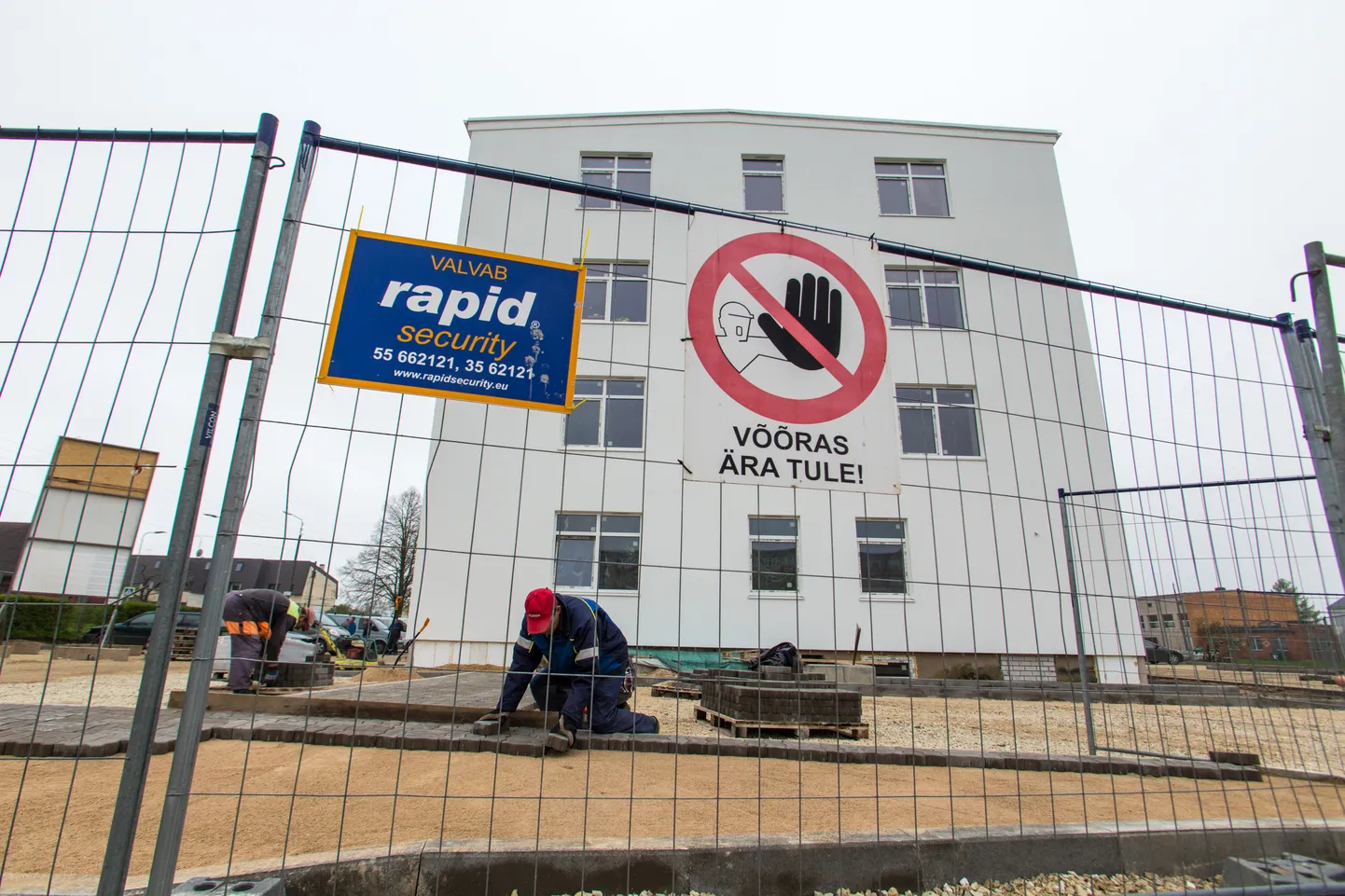Viljandis ehitati näiteks endine Paalalinna kooli algklasside maja korterelamuks ümber.