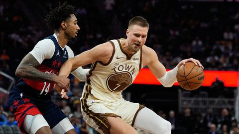 VIDEO ⟩ Porziņģis rezultatīvākais spēlētājs "Warriors" uzvarā pār "Wizards"