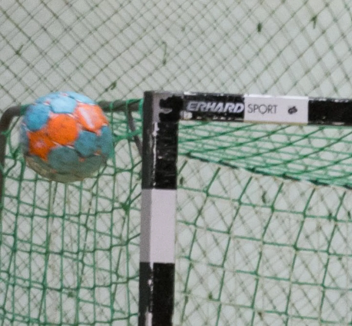 Käsipall.