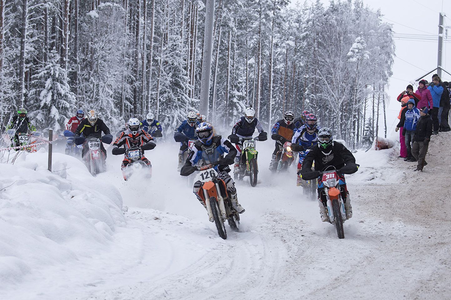 Talvine kestuskross paneb võidusõitjad karmile proovile.